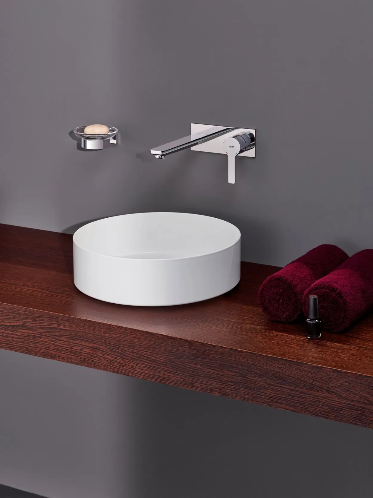 Grohe lineare 2-hulls vegghengt servantbatteri large