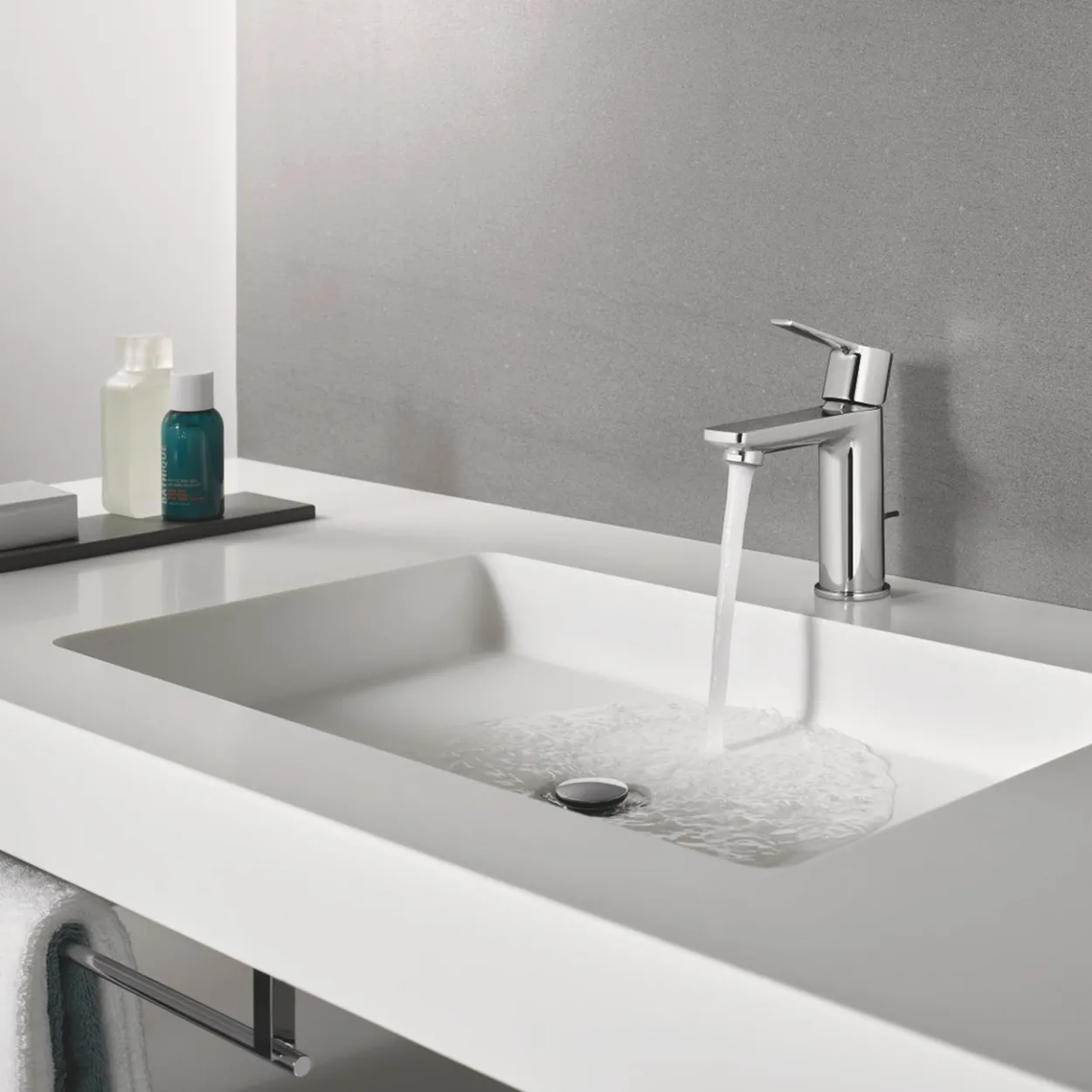 Grohe lineare servantbatteri m/oppløftsventil krom