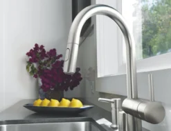 Grohe minta kjøkkenarmatur m/uttrekkbar c-tut supersteel