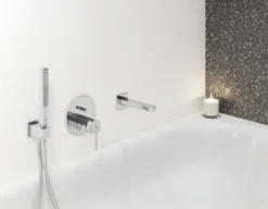 Grohe plus veggmontert karutløp krom