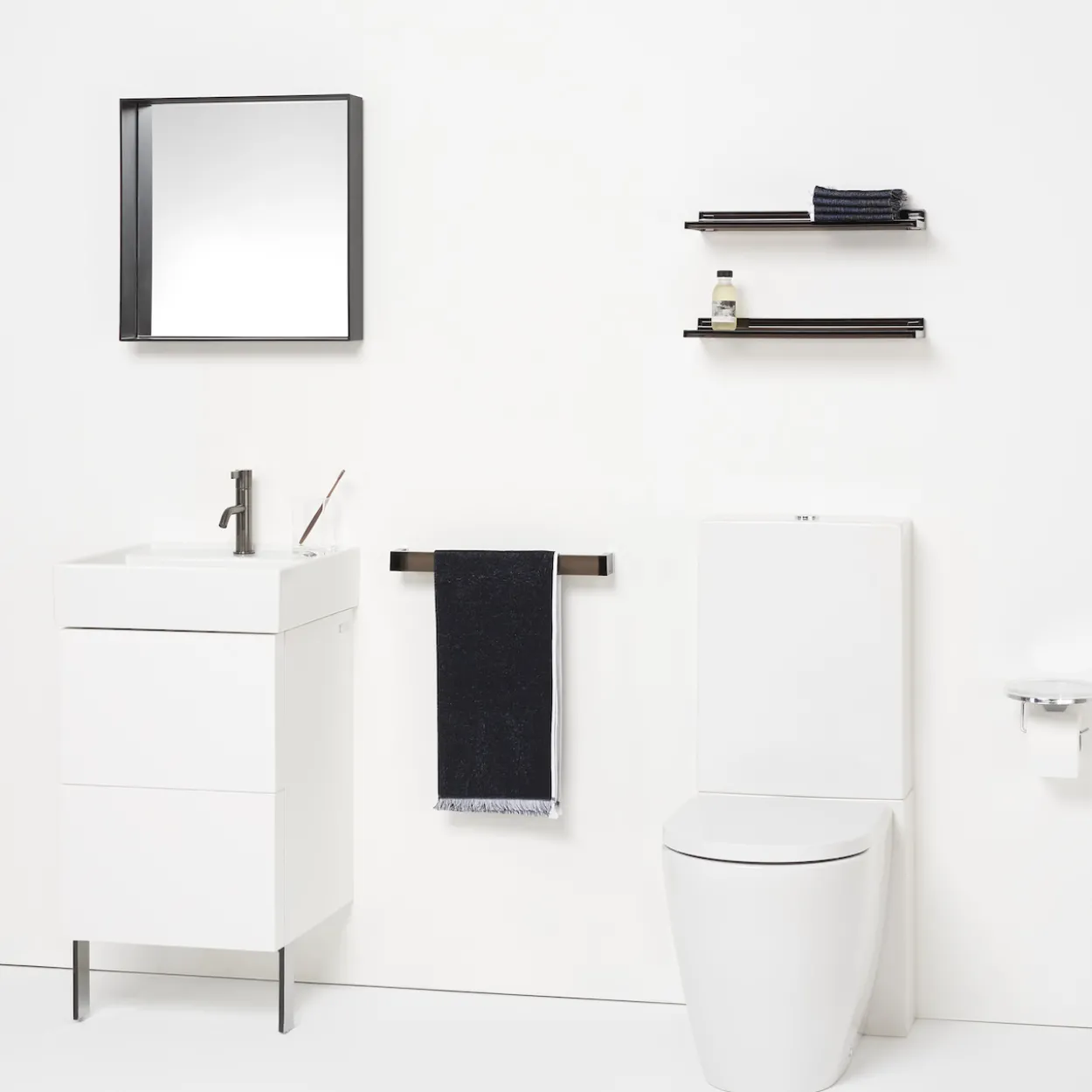 Laufen kartell håndklestativ 30 cm hvit