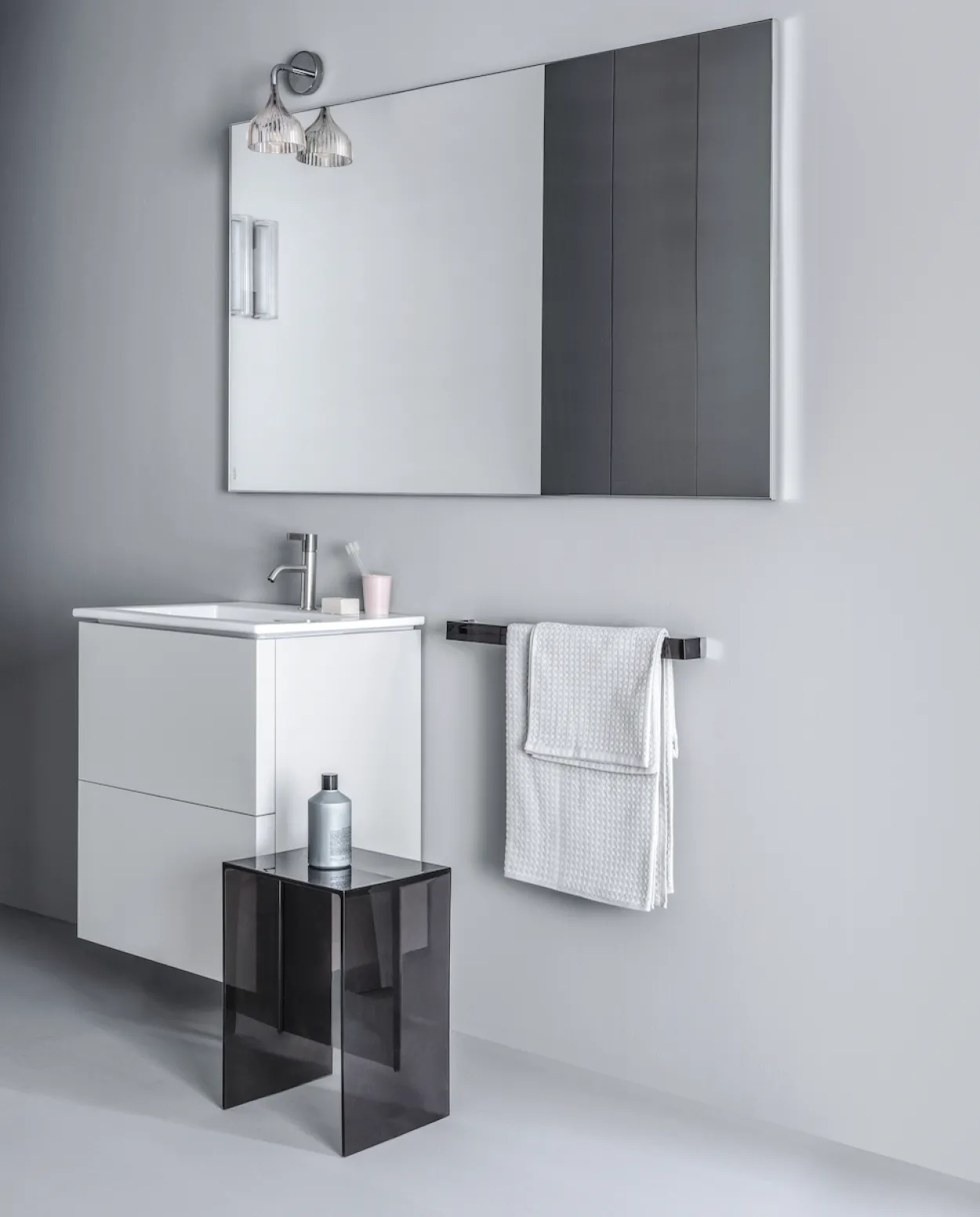Laufen kartell møbelpakke 60 cm m/ to skuffer hvit matt