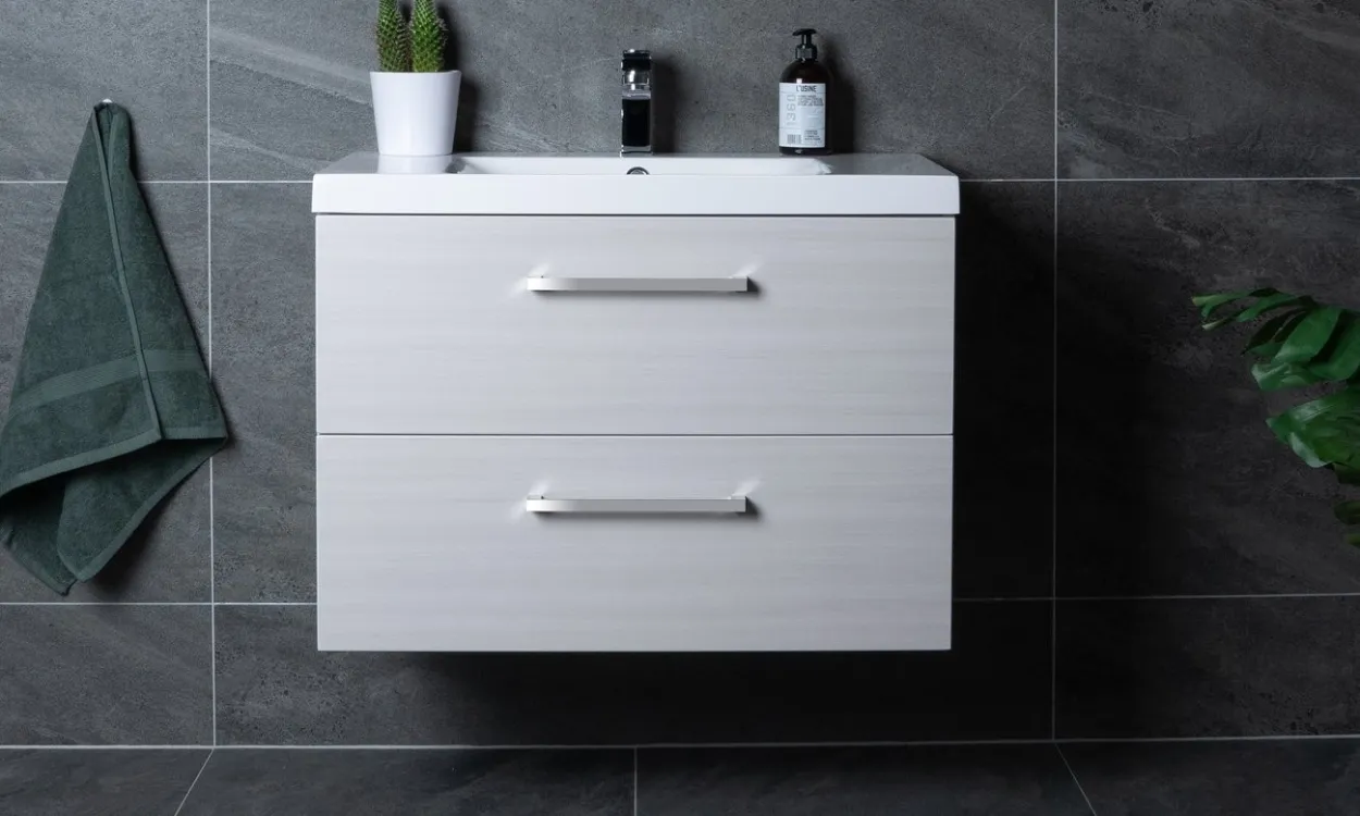 Lind luxury 100 sort servantskap