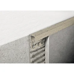 Projolly firkant symetriclist stone cream alu 12,5 mm 270 cm