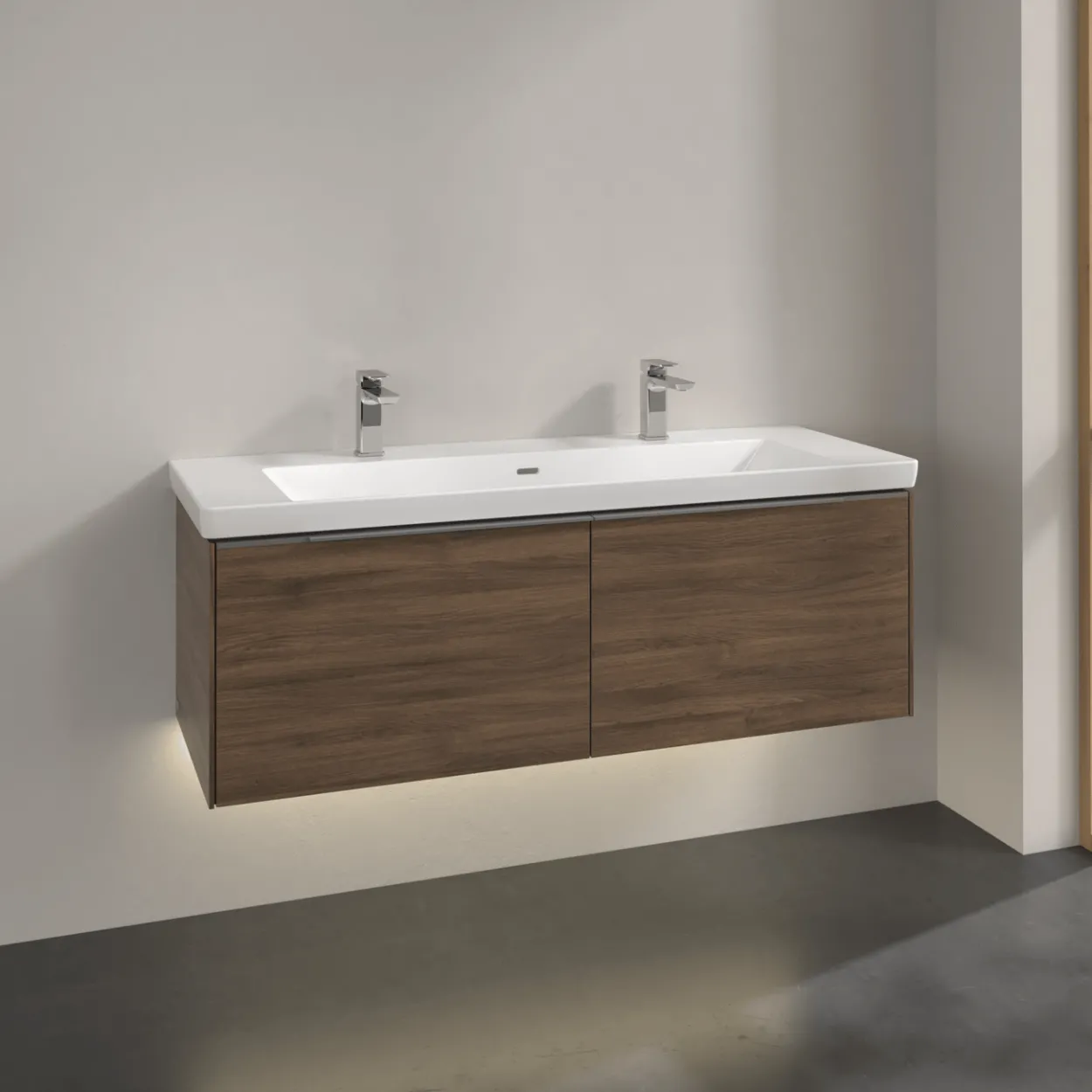 V&b subway 3.0 servantskap 127x42 arizona oak m/lys håndtak i krom