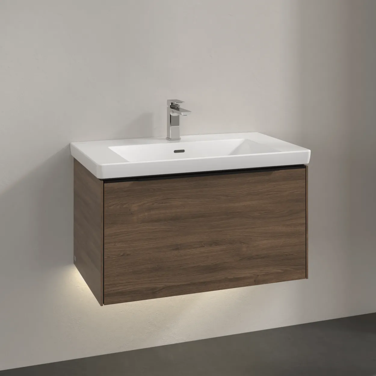 V&b subway 3.0 servantskap 77x42 arizona oak m/lys håndtak i volcano black