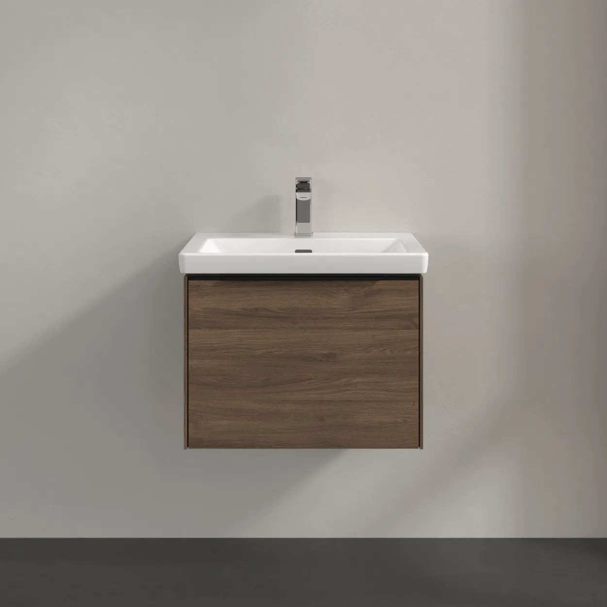 V&b subway 3.0 servantskap 57x42 arizona oak m/lys håndtak i volcano black