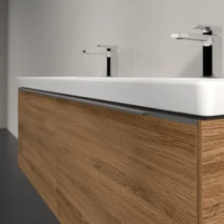 V&b subway 3.0 servantskap 127x42 f/dobbel servant kansas oak håndtak i krom