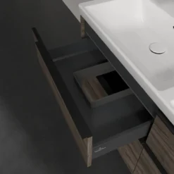 V&b subway 3.0 servantskap 127x57 f/dobbel servant stone oak m/lys håndtak i volcano black