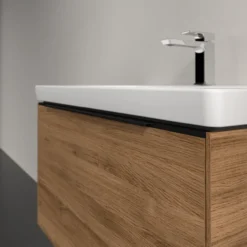 V&b subway 3.0 servantskap 77x42 kansas oak m/lys håndtak i volcano black