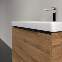V&b subway 3.0 servantskap 66x42 kansas oak m/lys håndtak i volcano black