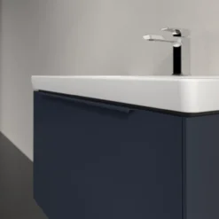 V&b subway 3.0 servantskap 77x42 marine blue håndtak i møbelets farge