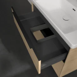 V&b subway 3.0 servantskap 77x57 nordic oak håndtak i volcano black