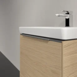 V&b subway 3.0 servantskap 47x42 nordic oak m/lys håndtak i krom