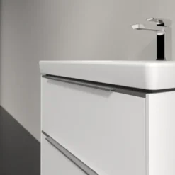 V&b subway 3.0 servantskap 57x47 pure white m/lys håndtak i krom