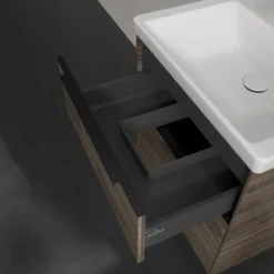 V&b subway 3.0 servantskap 57x47 stone oak håndtak i volcano black