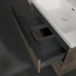 V&b subway 3.0 servantskap 77x57 stone oak m/lys håndtak i volcano black