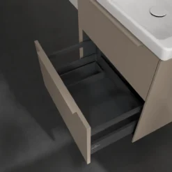 V&b subway 3.0 servantskap 57x47 taupe håndtak i møbelets farge