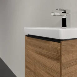 V&b subway 3.0 servantskap 35x42 venstre kansas oak håndtak i volcano black