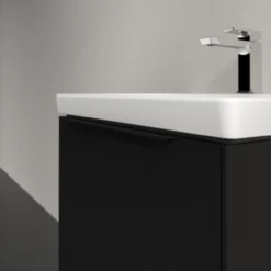 V&b subway 3.0 servantskap 57x42 volcano black håndtak i møbelets farge