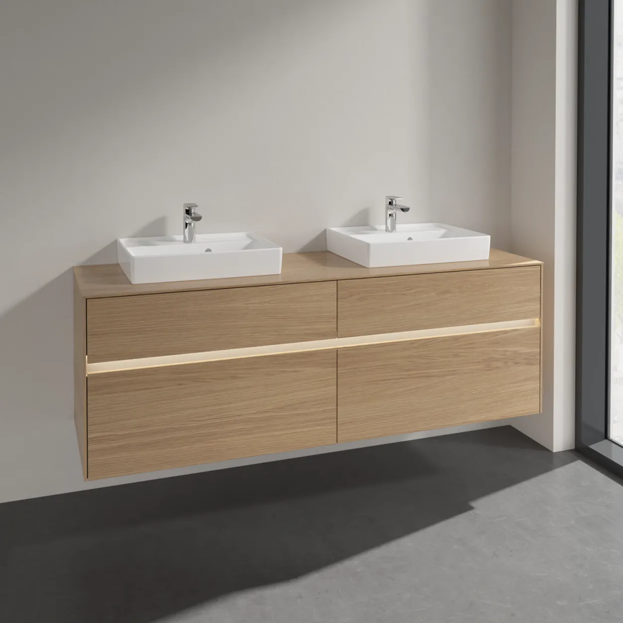 Villeroy & boch collaro servantskap 160 m/lys for 2stk servant 50 cm m/4 skuffer nordisk eik